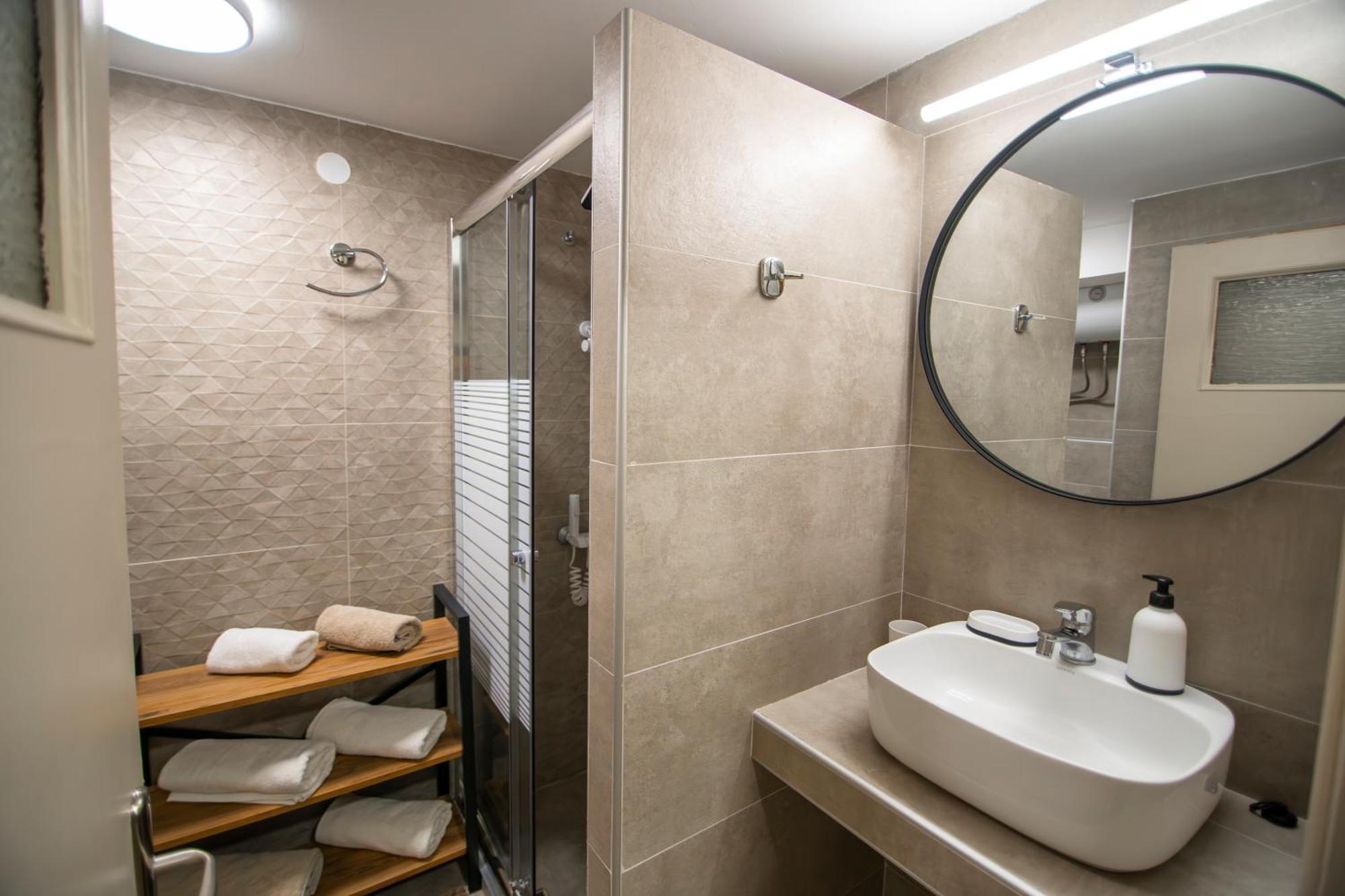 Kondoulis Apartment 2 Калампака Екстериор снимка